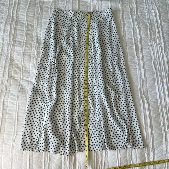 2/$30 H&M Maxi Pleated Polkadot Skirt with Side Slits SZ 10 - Picture 16 of 16